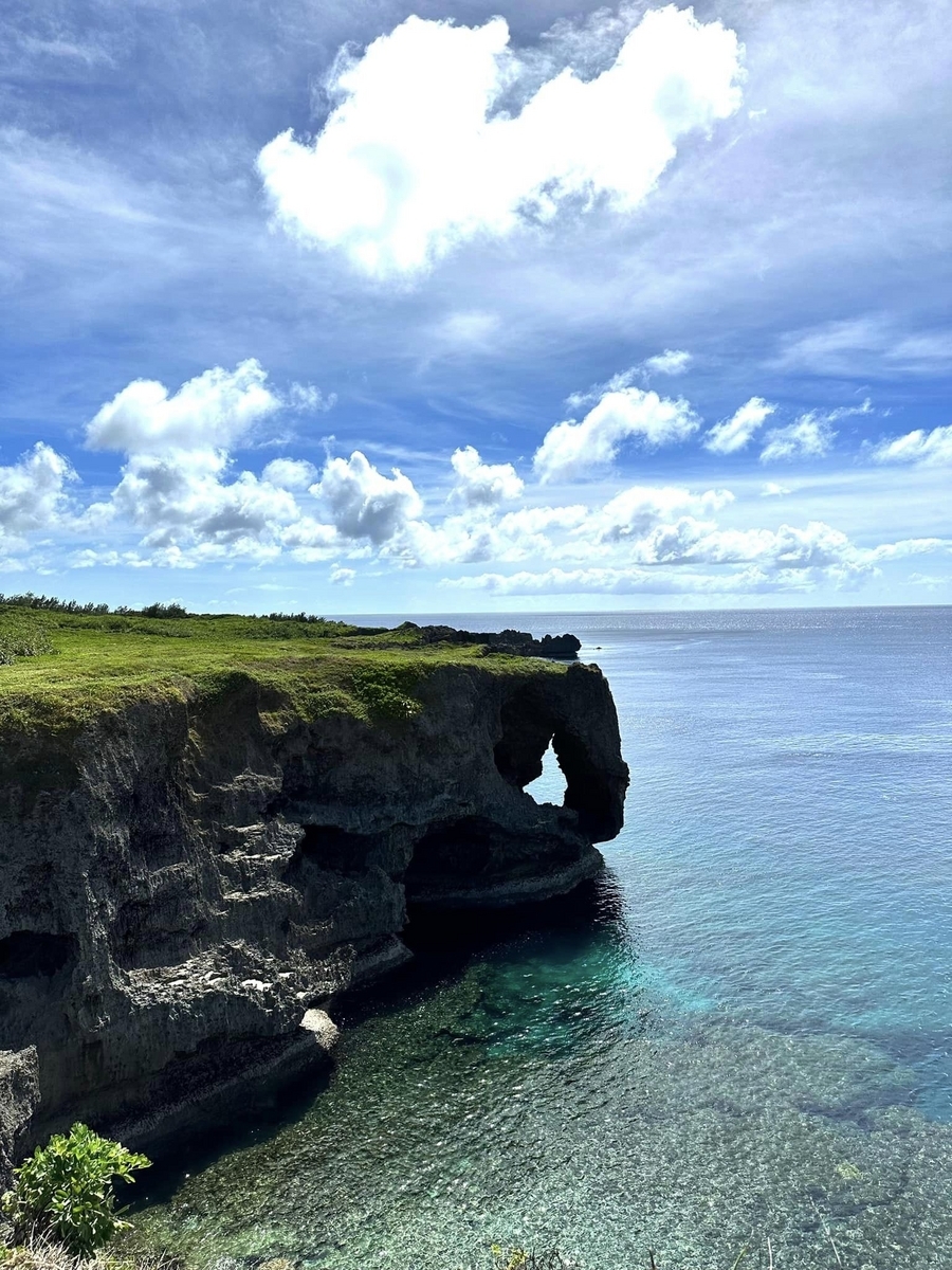 万座毛 昔も今も、沖縄本島随一の景勝地 - 栗ッピング