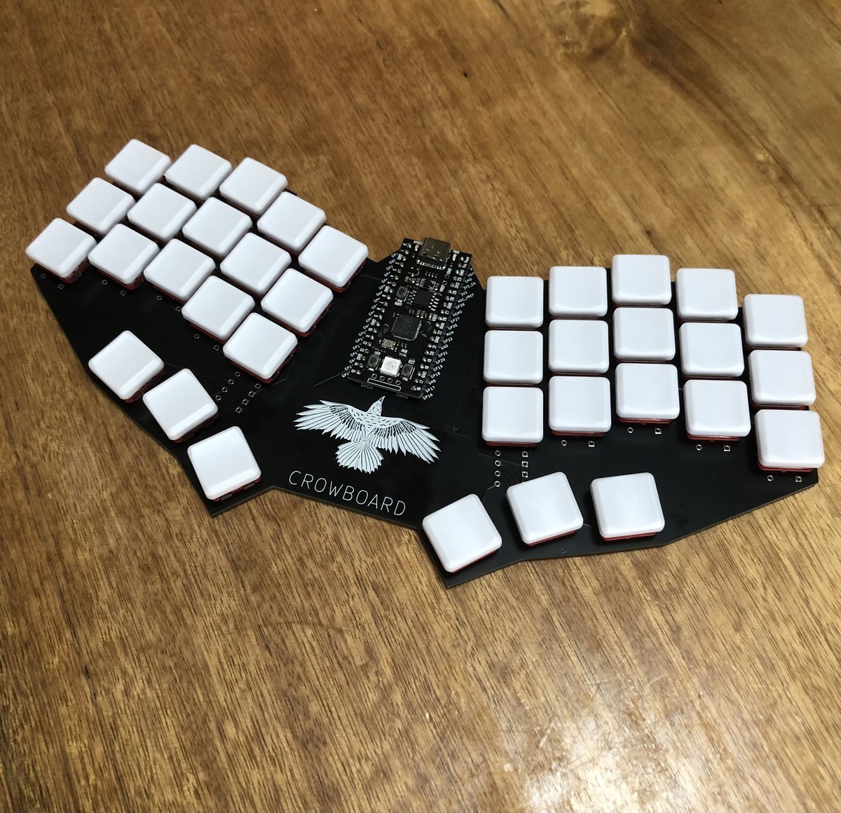 オープンソースのキーボード『CrowBoard』をRaspberry Pi Picoほぼ互換のYD-PR2040をのっけ