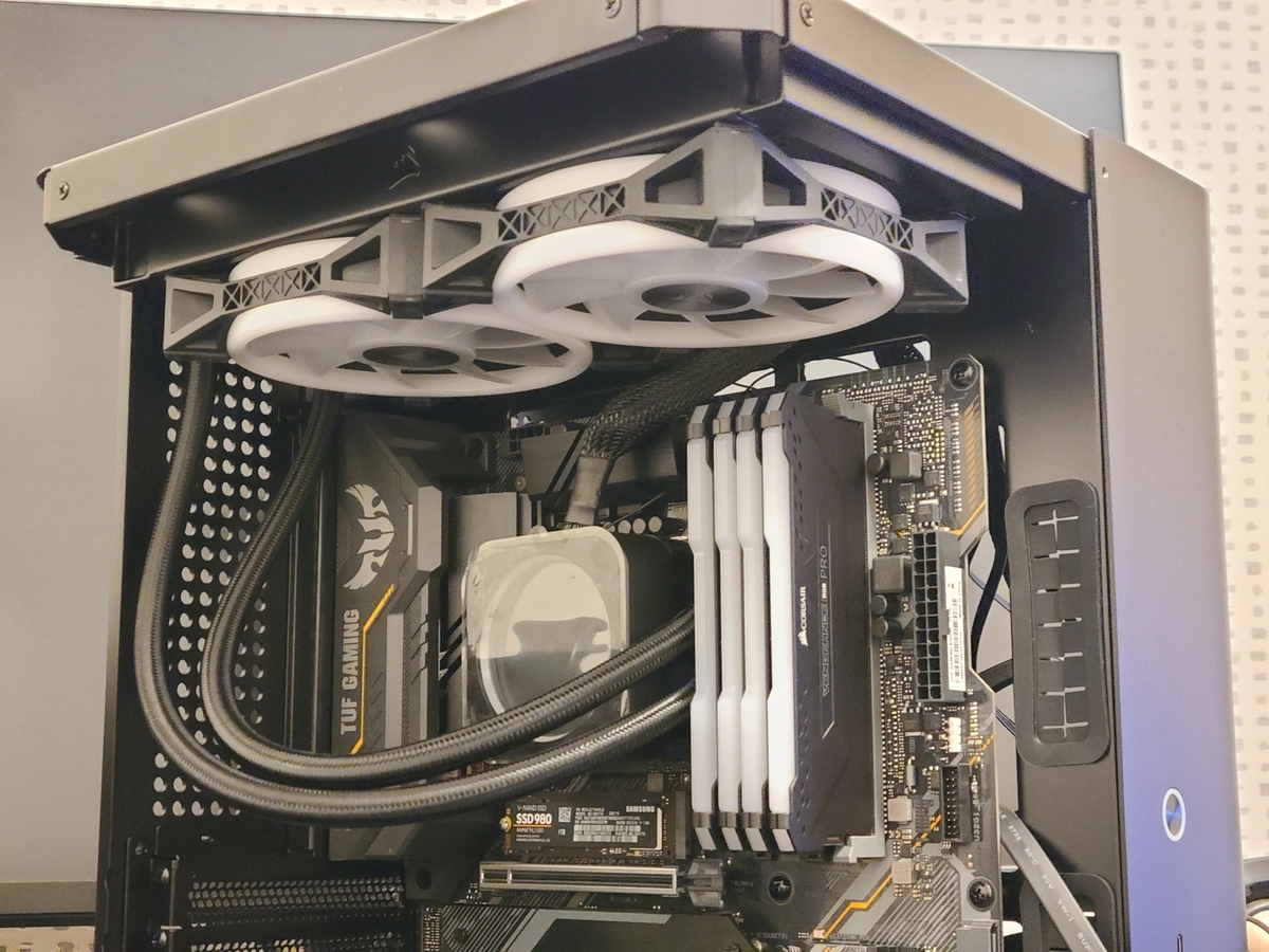 JONSBO TK-1 2.0 Black M-ATX ケース 曲面ガラス採用 内部がよく見える曲面ガラス採用PCケース「JONSBO TK-1」に