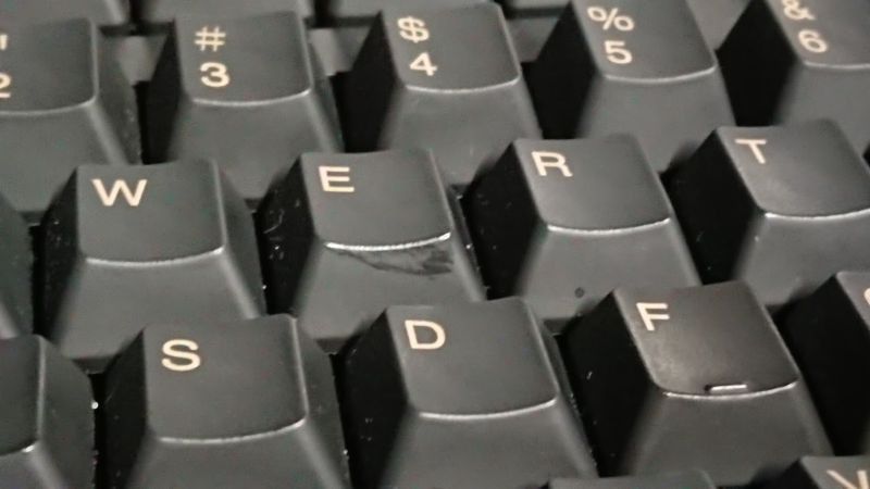 Realforce R2 黒のテカリ問題と対処 黒川文書