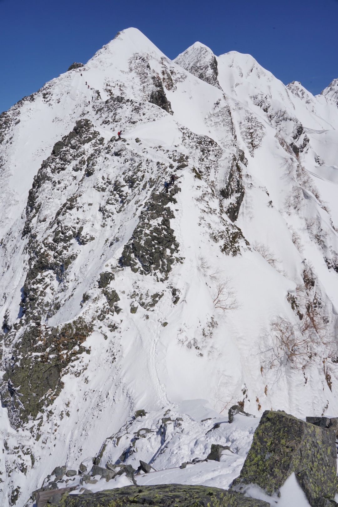 冬の西穂高岳 残雪期の雪山登山 19年4月 自然と遊ぶ