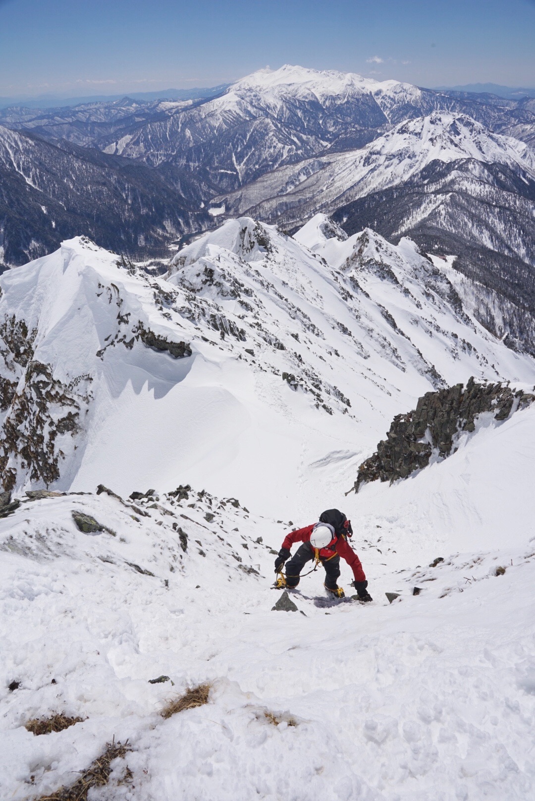 冬の西穂高岳 残雪期の雪山登山 19年4月 自然と遊ぶ