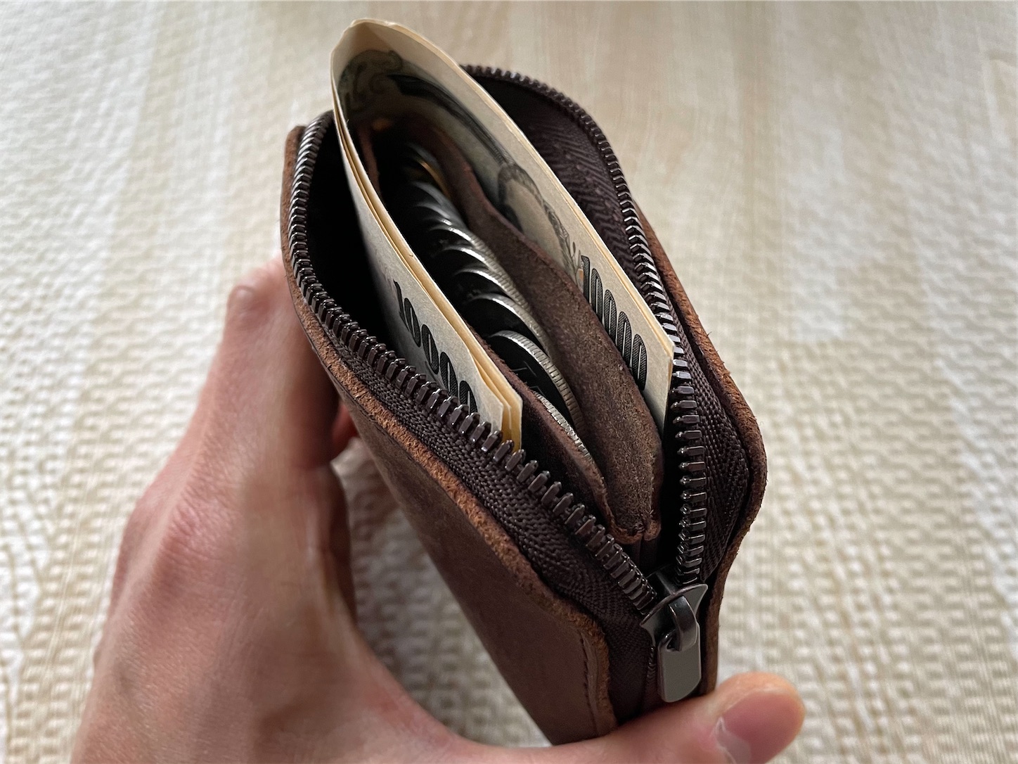 Hitoe® L-zip L - Liscio - Small thin long wallet Hitoe® L-zip L - Liscio - v.2021