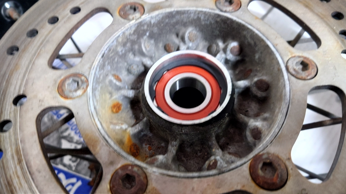 Dトラ ハブベアリング交換 - てんはち雑記