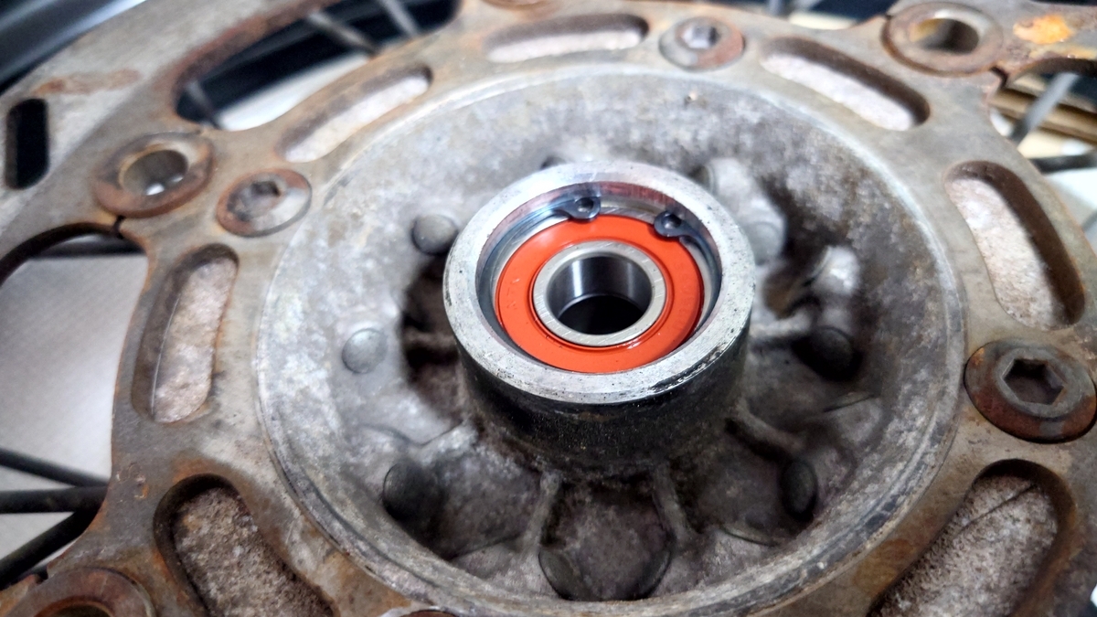 Dトラ ハブベアリング交換 - てんはち雑記