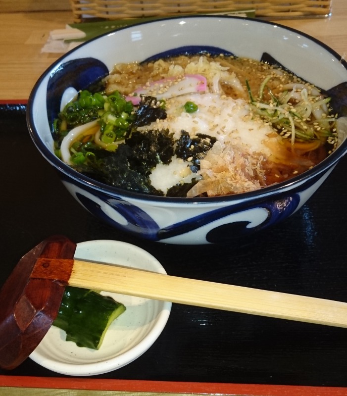 下川町みなみ家の手延べうどん