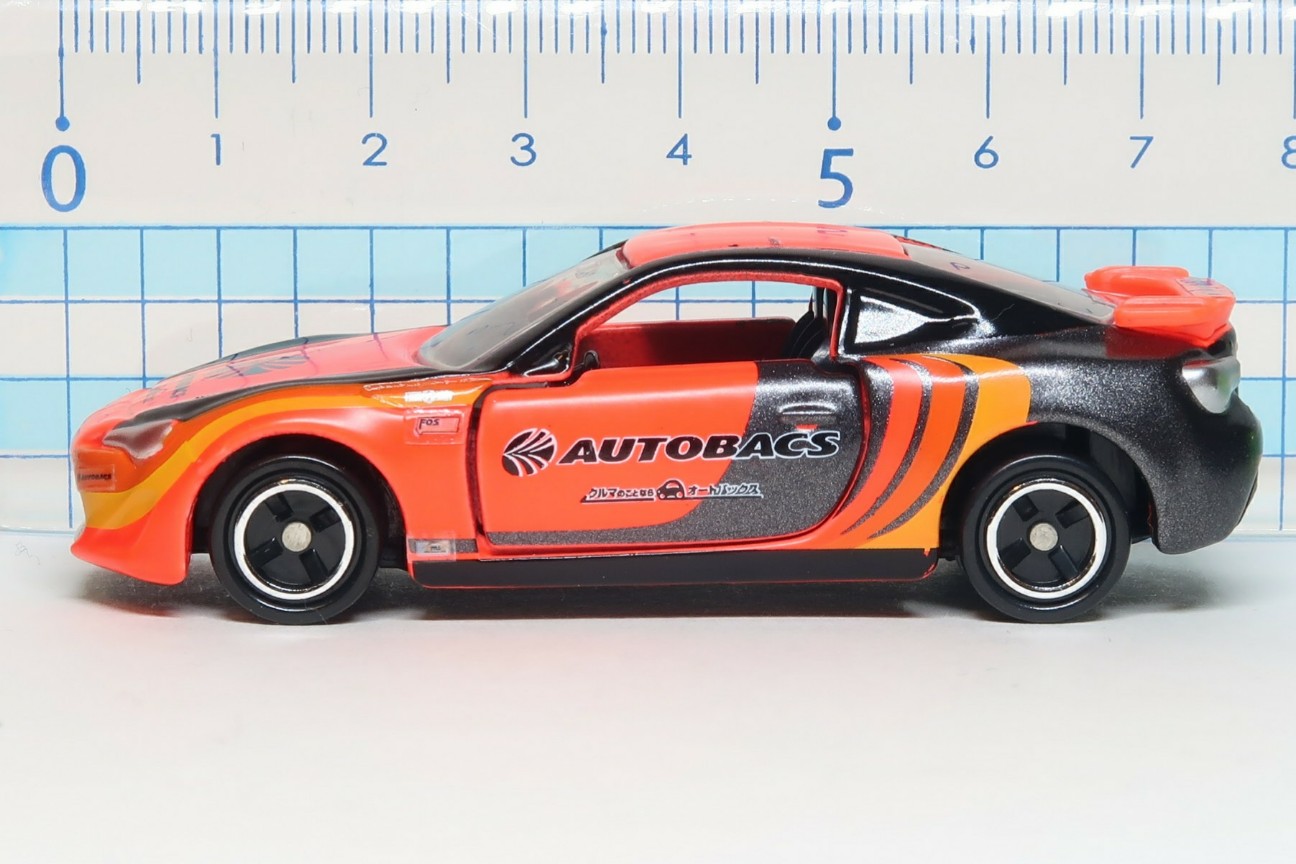 トミカ トイザらス オリジナル トヨタ86 オートバックス