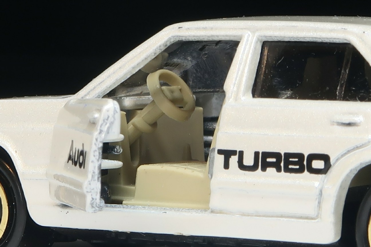 トミカ 青箱 外国車シリーズ アウディ 5000 ターボ - げん's blog