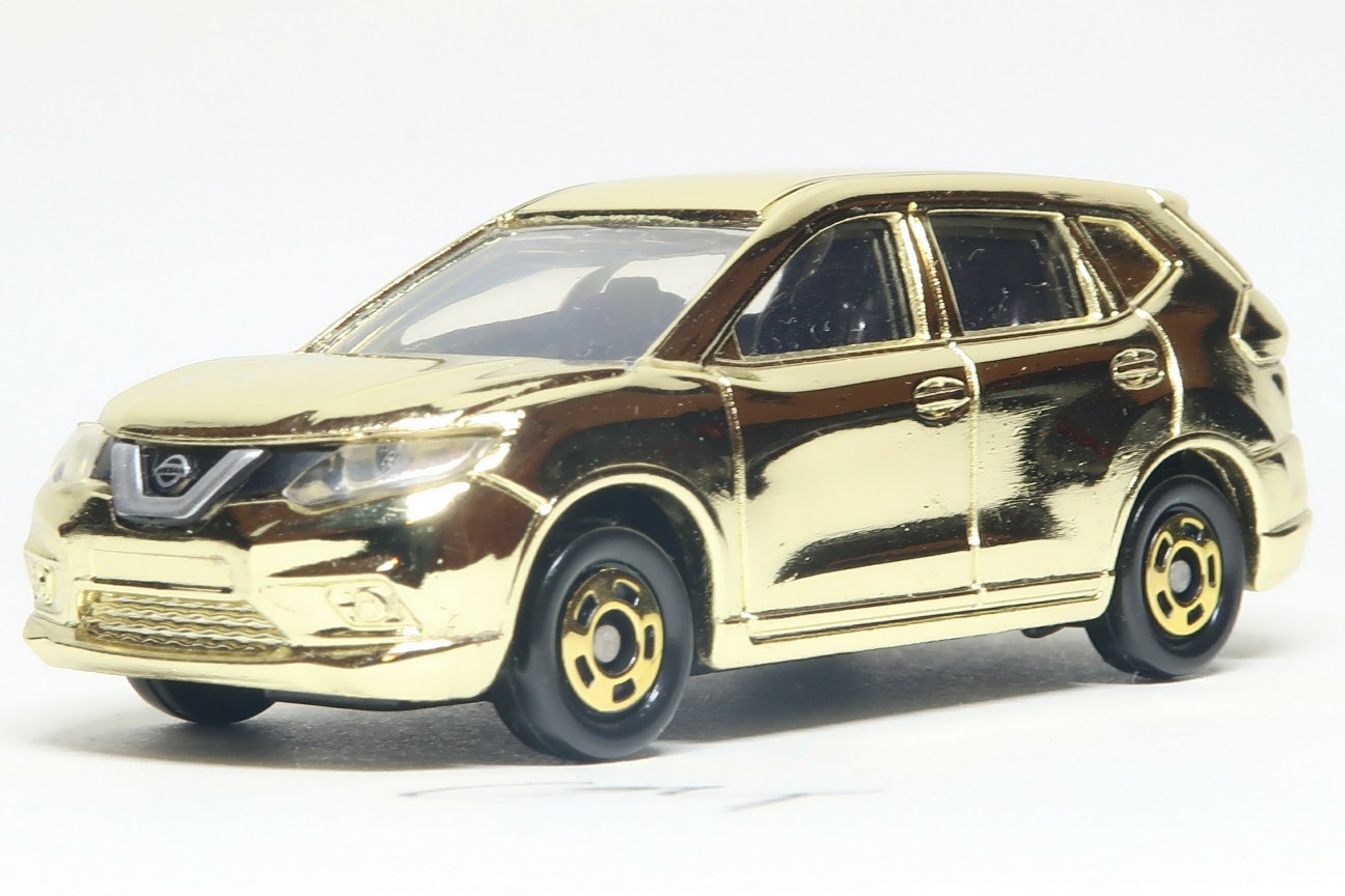 トミカ 非売品 日産 ステージア 金メッキ トミカ 500台限定 お正月 日産 ステージア 金メッキチェーン