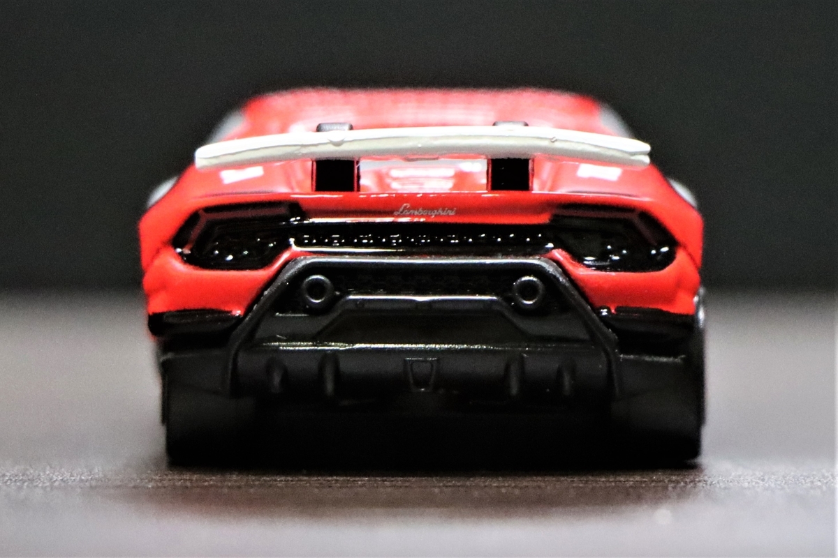 トミカ ランボルギーニ ウラカン ペルフォルマンテ (初回特別仕様) 6台セット トミカ ランボルギーニ ウラカン ペルフォルマンテ トミカ50