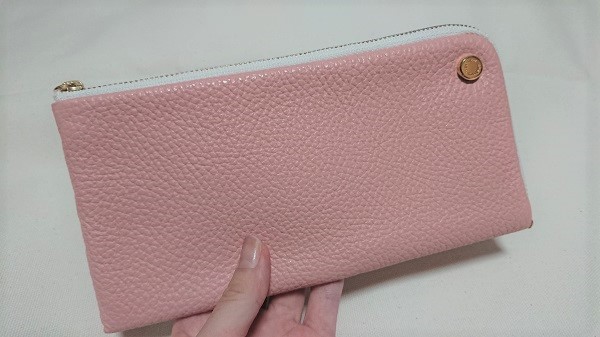 新しい財布