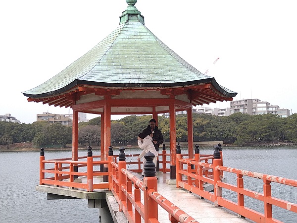 浮見堂