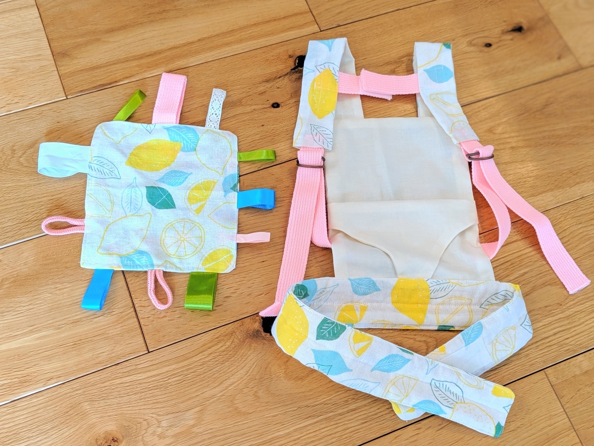 子供用抱っこひもとシャカシャカタグ作ってみた 向上心の足跡