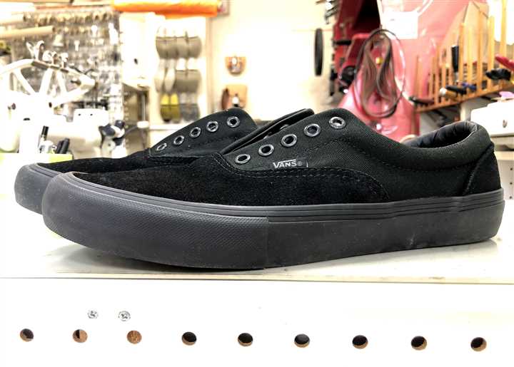 VANSのスリッポンをシャークソールで補強 - スニーカー修理ブログです