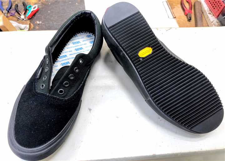 VANSのスリッポンをシャークソールで補強 - スニーカー修理ブログです