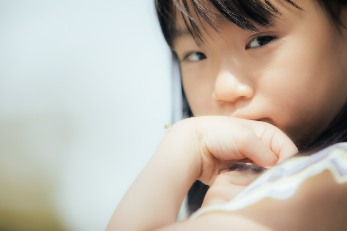 Report32 爪噛み 子供の癖はsosのサイン 子供の意外なストレス発散法とは 毛を抜く Kuu 悠か未来に愛を想う