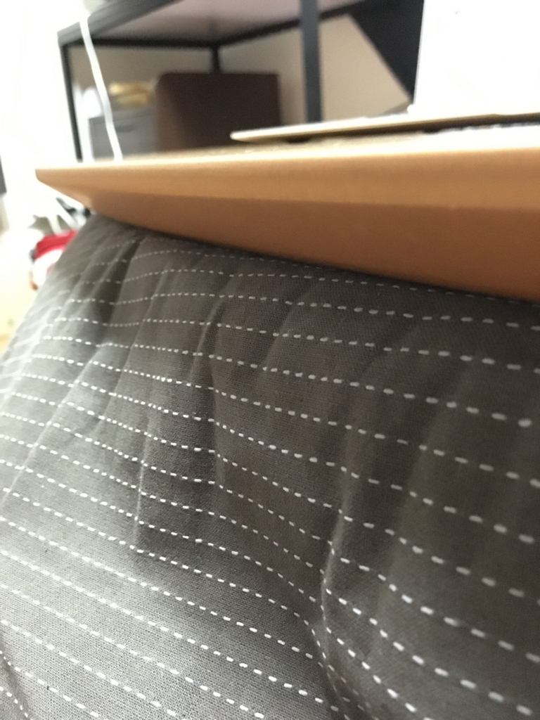 無印良品の楕円こたつ 小 一年中こたつ出てる