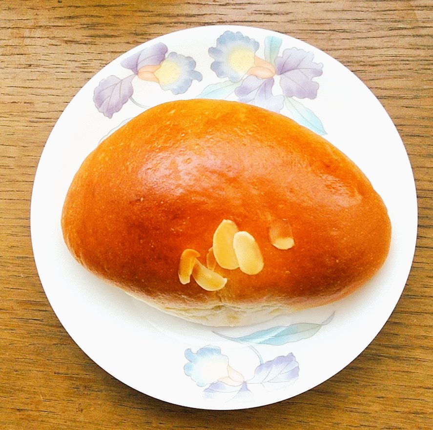 クリームパン