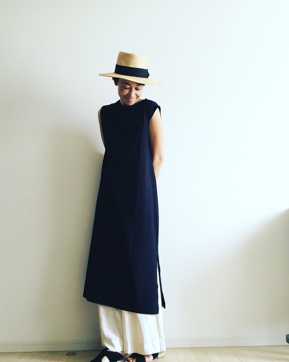 今買い足すならコレ 黒のノースリーブワンピースは40代の 明日何着る を解決 ファッションのこと 暮しのこと