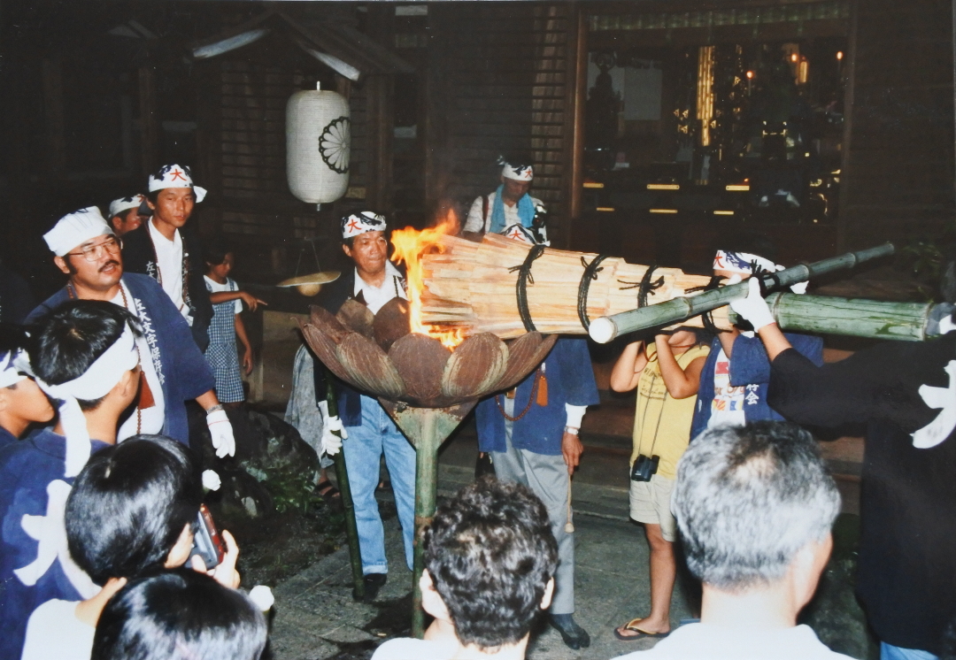 京都五山送り火」の成り立ちと左大文字保存会の活動～行事に込められた