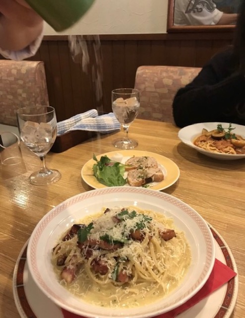 さいたま市見沼区 香草イタリア料理あらじん の昔ながらのカルボナーラ おいしいおひるごはん