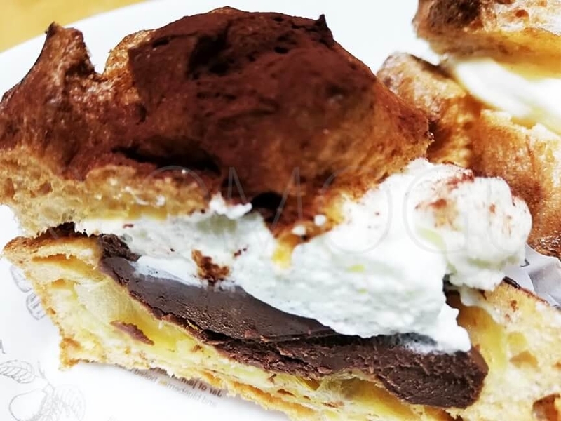 シュークリーム ショコラ イン ショコラ断面