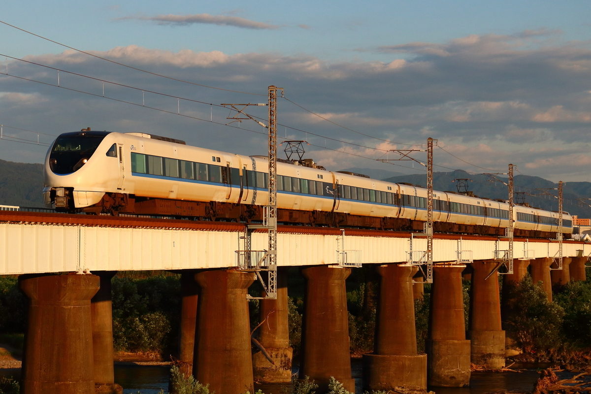 68系の現況&681系W12編成出場 - kyoto_681's blog