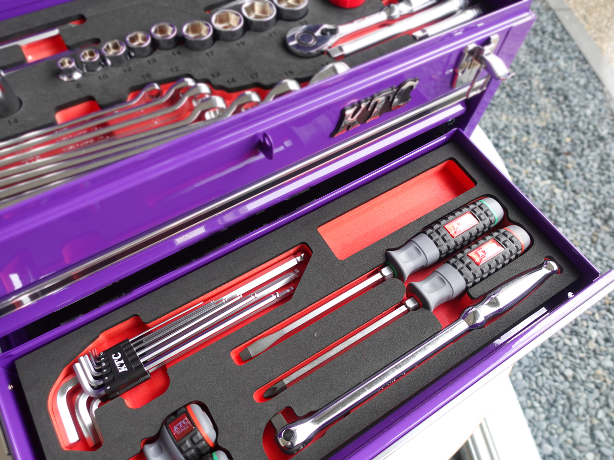 製品】工具セットの中身を隅から隅までずずずいとご覧いただけ 製品】工具セットの中身を隅から隅までずずずいとご覧いただけ