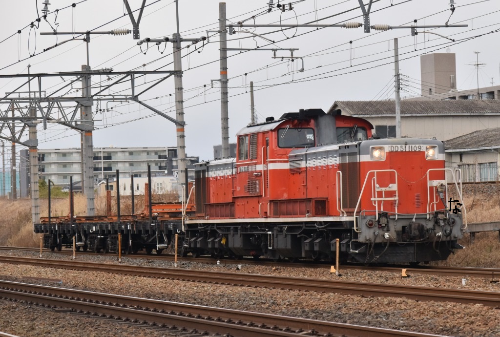 第754列車 「 近江八幡工臨の返空を狙う 」 - 写真は鉄で出来ている。