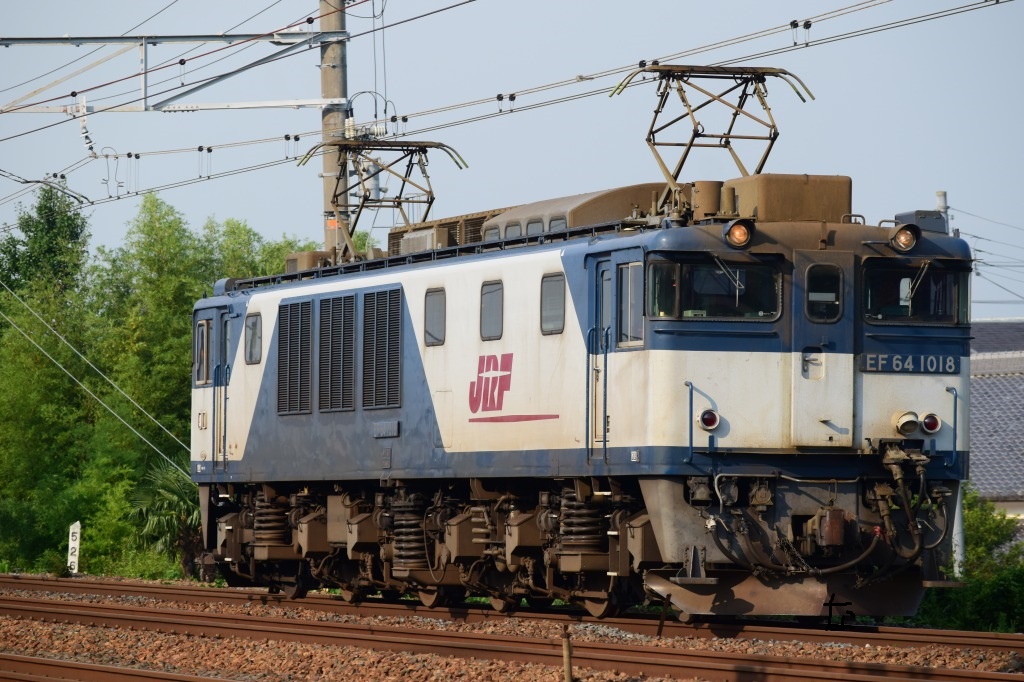 第956列車 「 ハコ釜万歳！単機で下る8865レを狙う 」 - 写真は鉄で