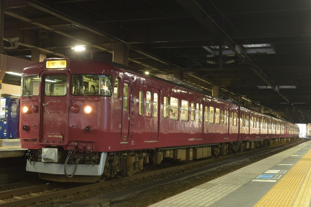 七尾線 415系800番台 ドア押しボタン