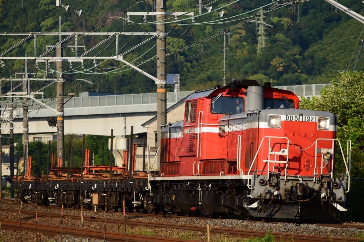 第1606列車 「 長谷・香住工臨の返空を狙う 」 - 写真は鉄で出来ている。
