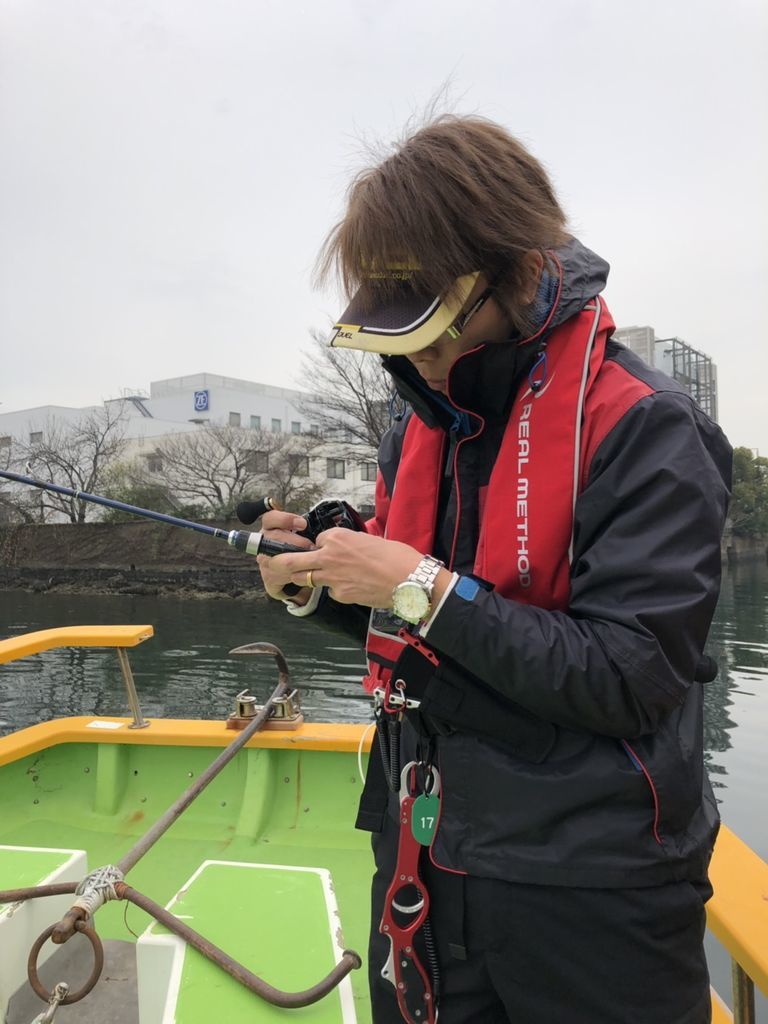 横浜新山下 渡辺釣船店でシーバス 釣れ然なるままに Written By 小泉 貴久 横浜新山下 渡辺釣船店でシーバス 釣れ然なるままに Written By 小泉 貴久