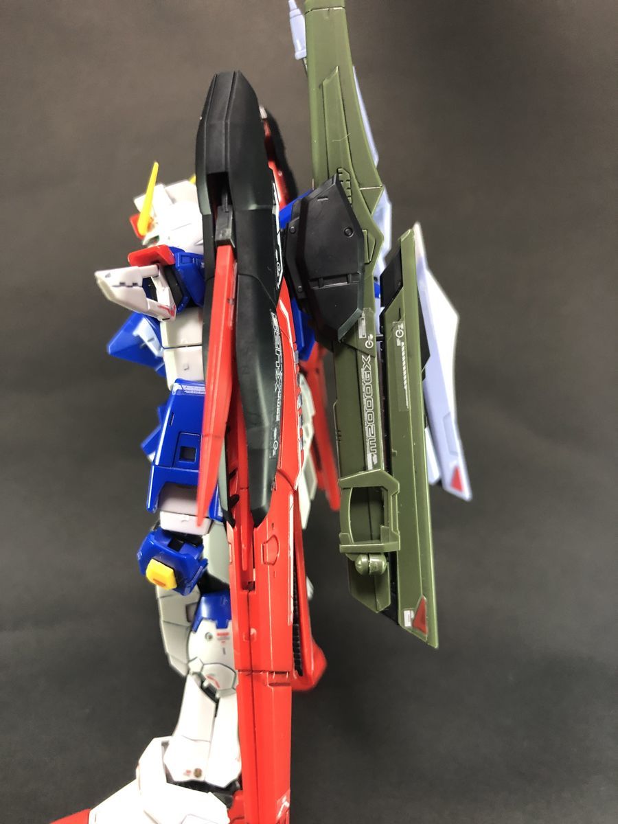 RG デスティニーガンダム 完成レビュー - ガンプラ女子の素組&スミ入れ