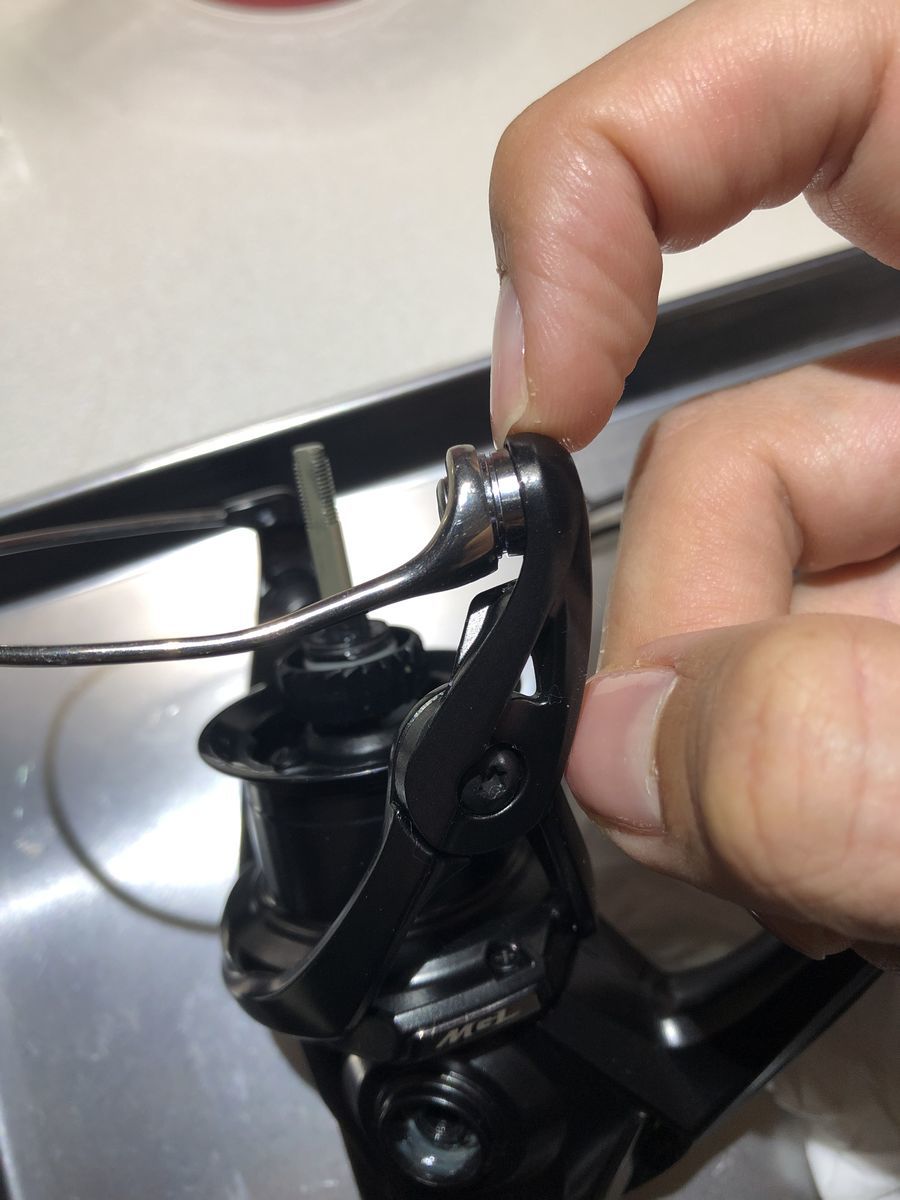 ラインローラーのメンテ グリスオイルアップ方法をヴァンフォードで紹介 釣れ然なるままに Written By 小泉 貴久