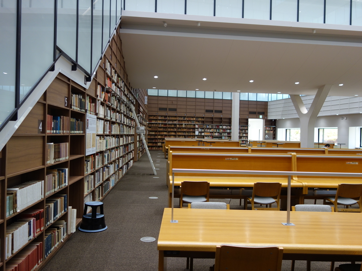 え めっちゃ綺麗 九州大学図書館は実は国立大蔵書数ランキング第三位 ふらっとの九大ブログ