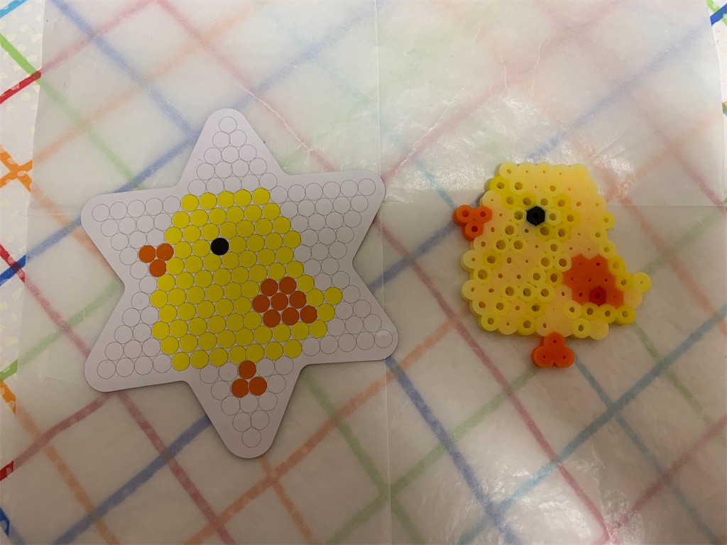 3歳の娘とお家で静かにアイロンビーズ きゅうりましまし