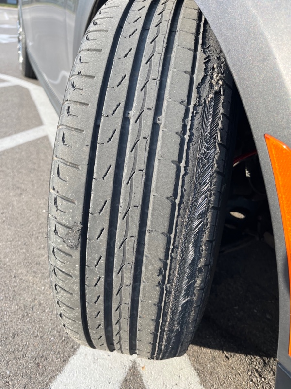 突然のパンク！修理はDiscount Tireへ！ - 釣りと車と日々の備忘録