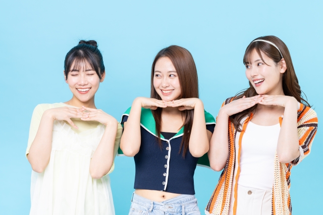 肌の綺麗な女性たち