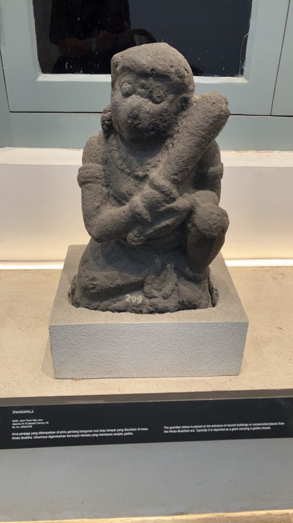 インドネシア国立博物館の展示品（石像・後編） - ノリオの