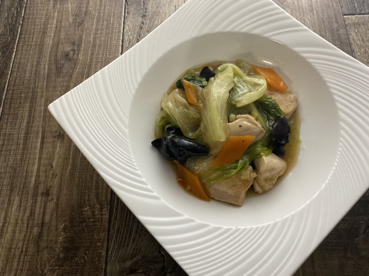 鶏むね肉とレタスの中華あん