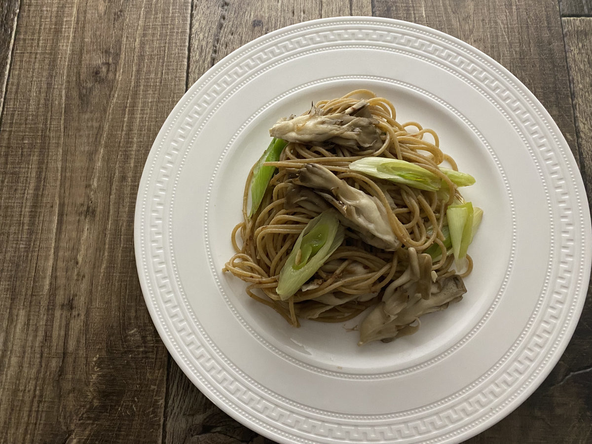 舞茸と長ネギの和風パスタ