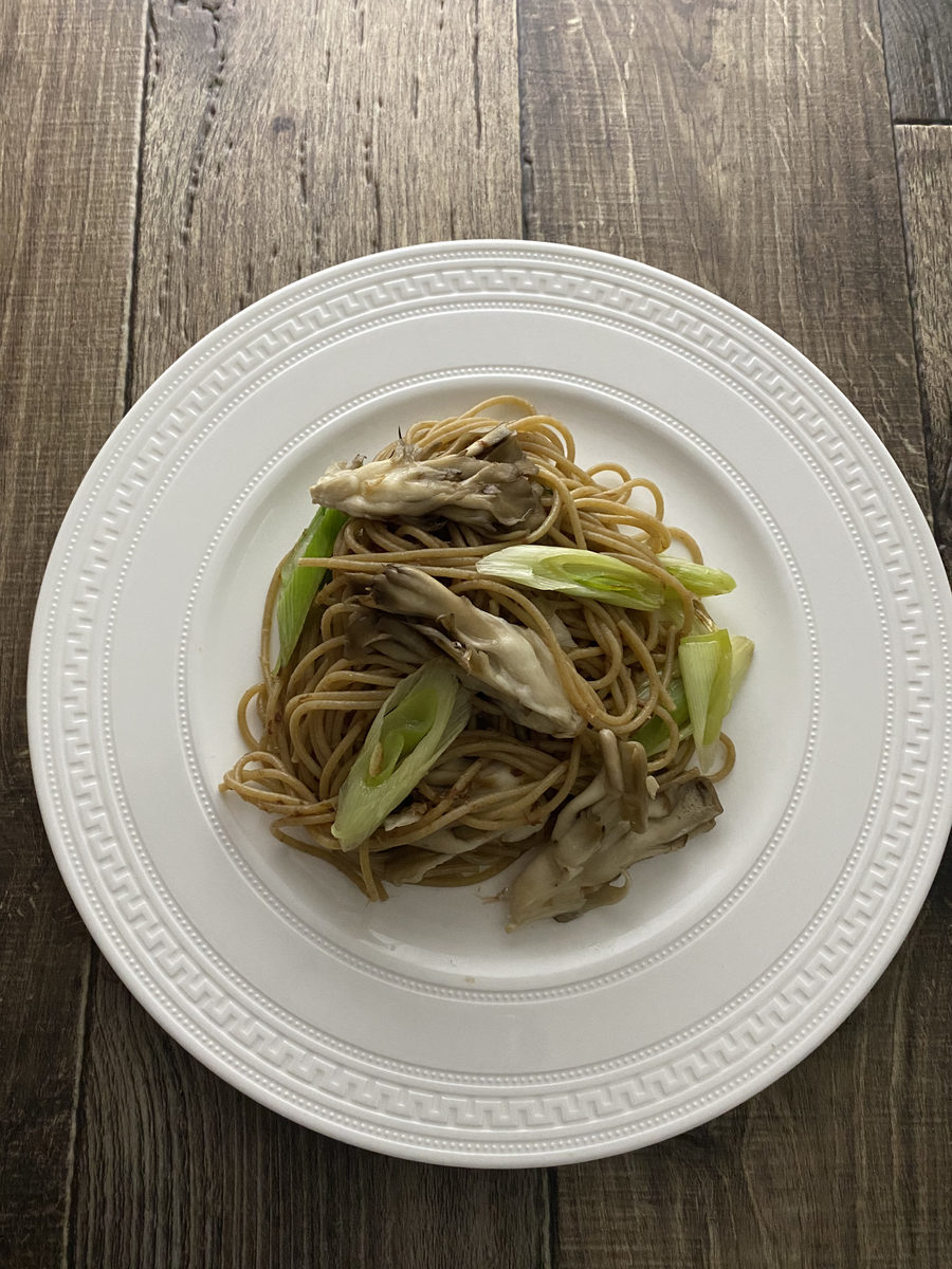 舞茸と長ネギの和風パスタ