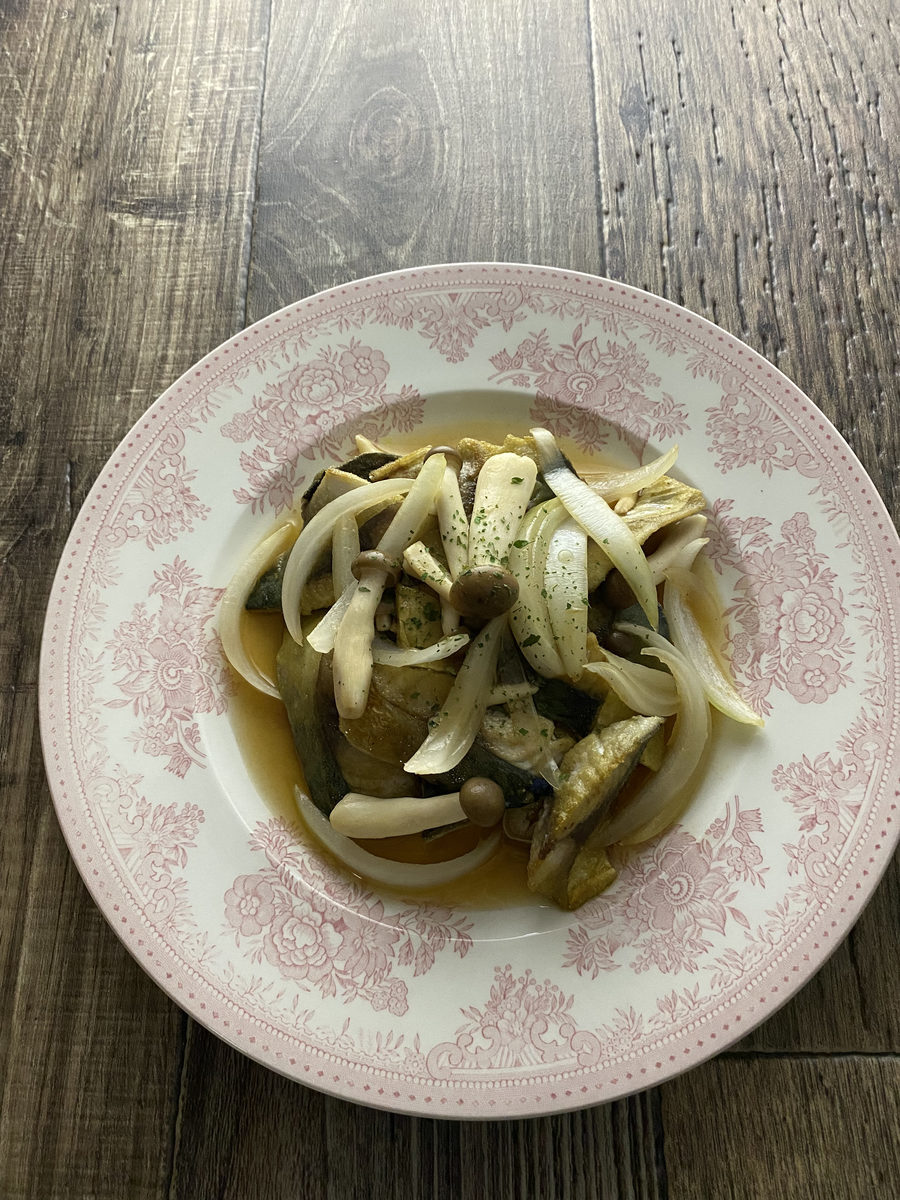サバと玉ねぎのバルサミコソテー