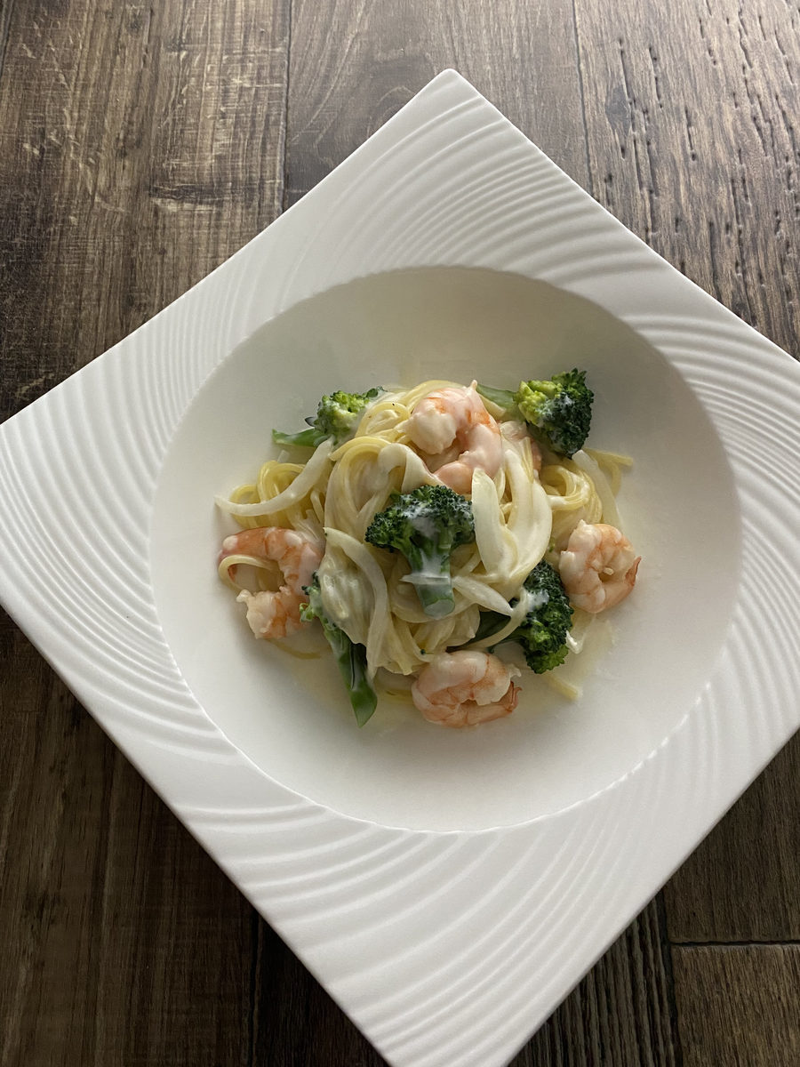 エビとブロッコリーのクリームパスタ