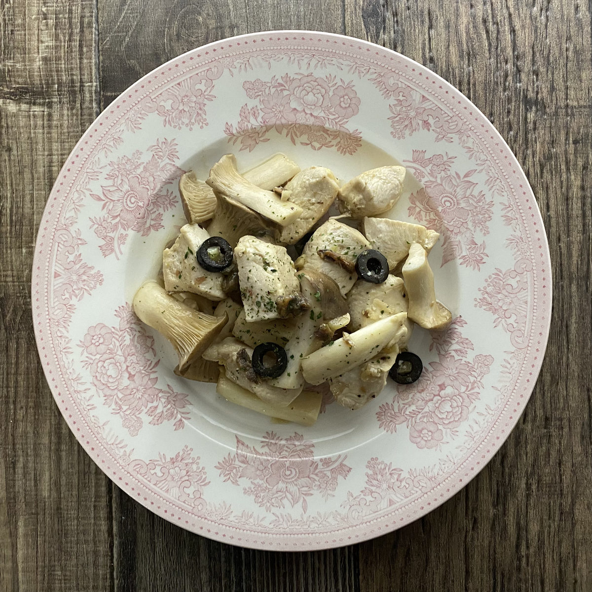 鶏むね肉とエリンギのアンチョビソテー