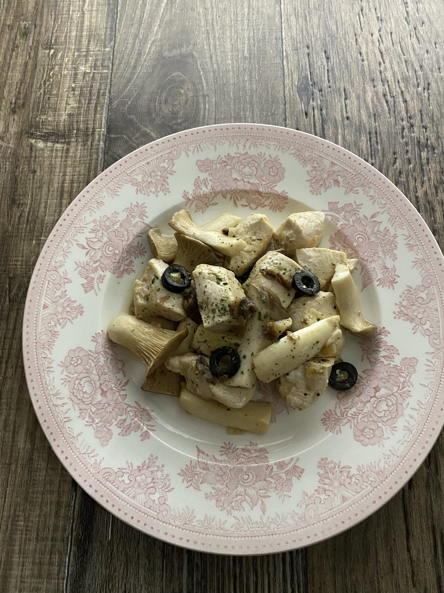 鶏むね肉とエリンギのアンチョビソテー