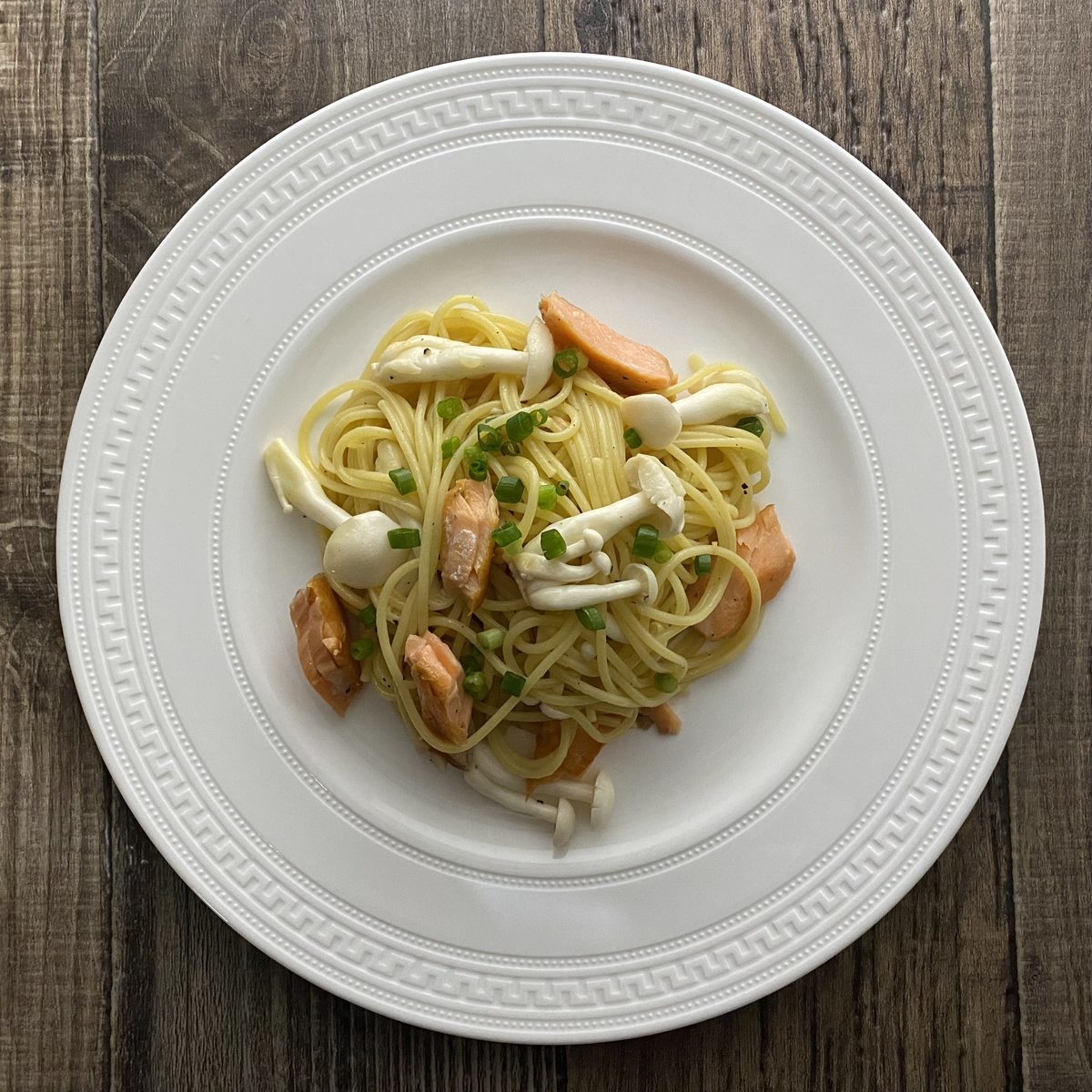 塩鮭としめじの和風パスタ