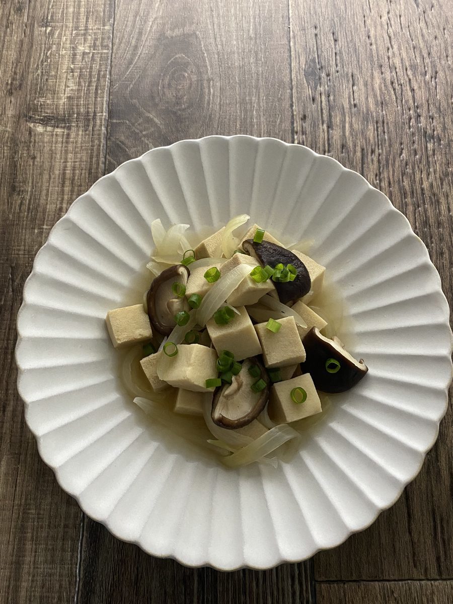 高野豆腐と玉ねぎの煮物