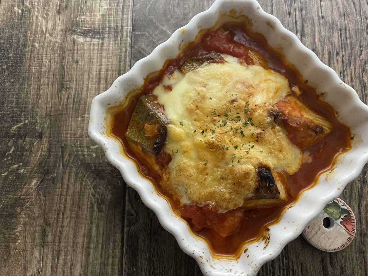 ブリとトマトのチーズ焼き